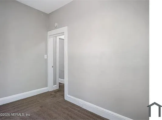 1519 W 6th St — Photo 26