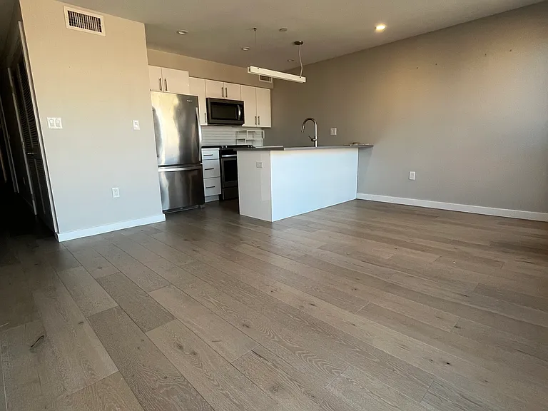 244 Hanover St #510 — Photo 25
