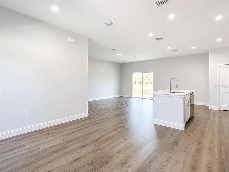 39 Water Track Dr — Photo 2
