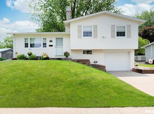 3121 Windsor Dr, Bettendorf, IA