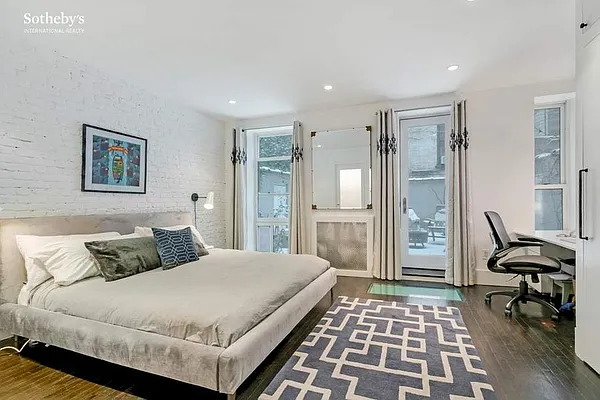 Rented by Sotheby's International Realty | media 4