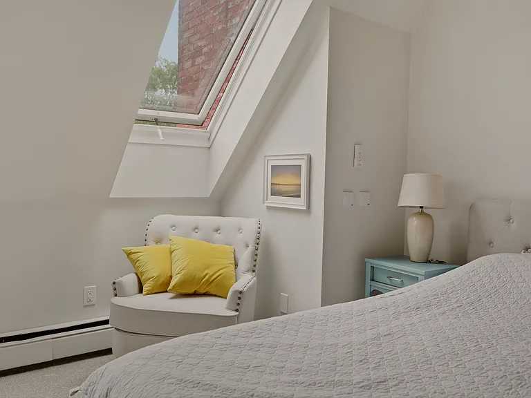 158 Narragansett Ave #U — Photo 4