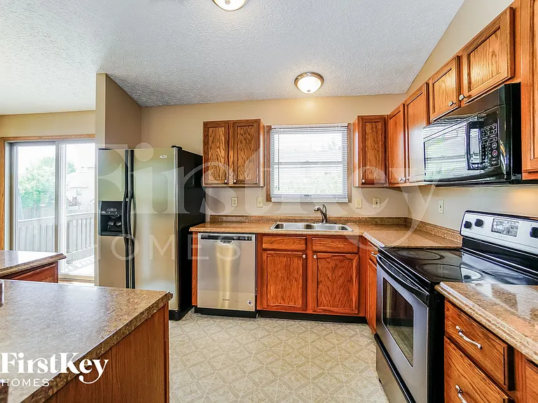 5673 Larksdale Dr — Photo 7