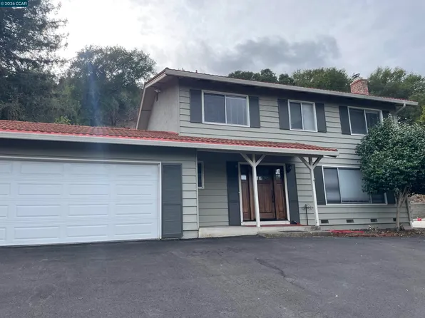 486 Butterfield Pl, Moraga, CA 94556