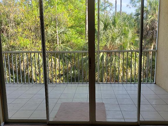 4th image of 14801 Park Lake Dr APT 203