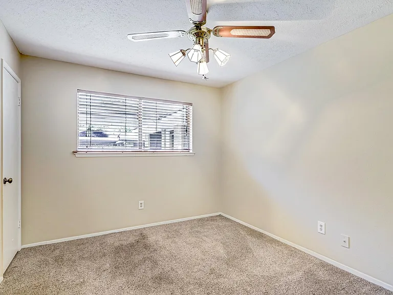 3706 Haven Pines Dr — Photo 15