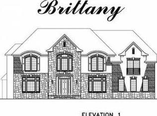 9596 Thistle Ridge Ln, Vienna, VA 22182