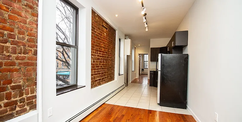 Rented by Compass | media 23