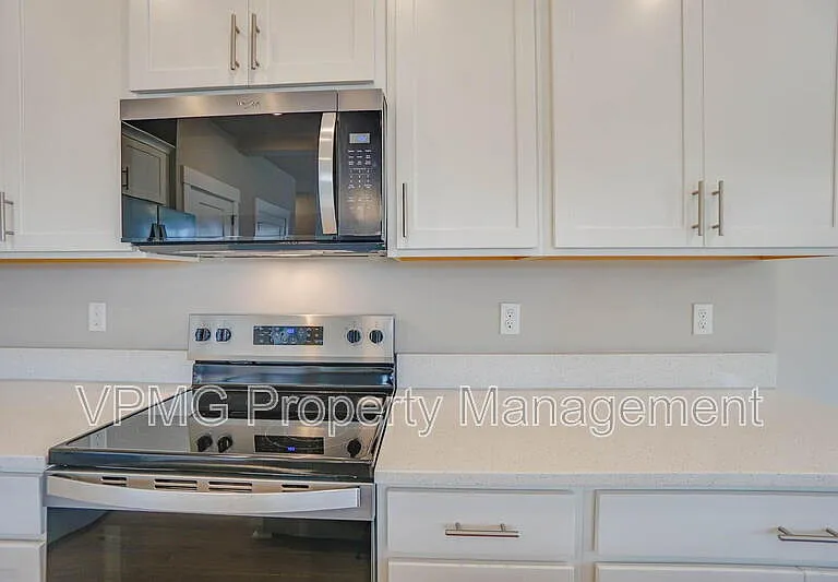 2347 E Otter Loop — Photo 12