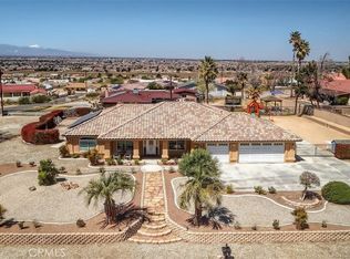 13464 Cronese Rd, Apple Valley, CA 92308