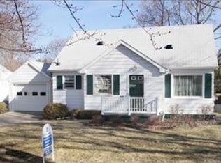 1321 Roseland Ave, Kalamazoo, MI 49001