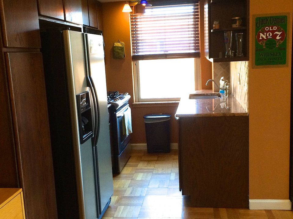 1st image of 575 Grand St APT 2002