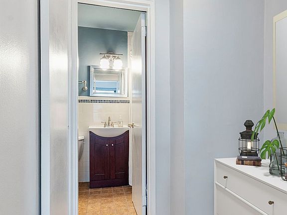 5th image of 165 W End Ave APT 23G