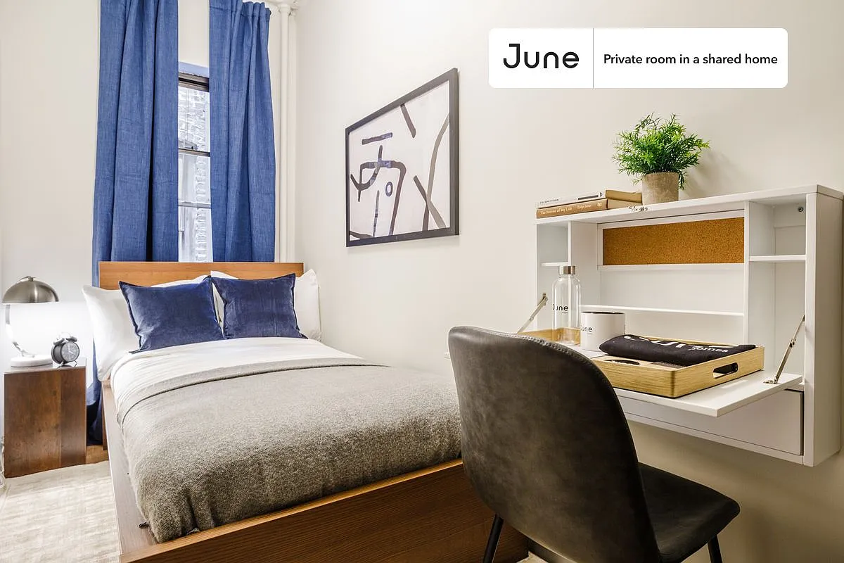 Twin bedroom in 3 bed/1 bath home in Hell's Kitchen #210 B — Photo 1