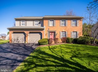 161 Kings Gate Dr, Lititz, PA 17543