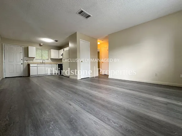 5128 Westchase Ct APT 4, Jacksonville, FL 32210