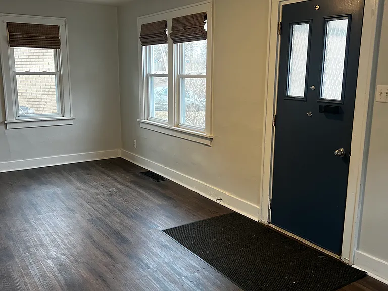 1022 Winter St — Photo 4