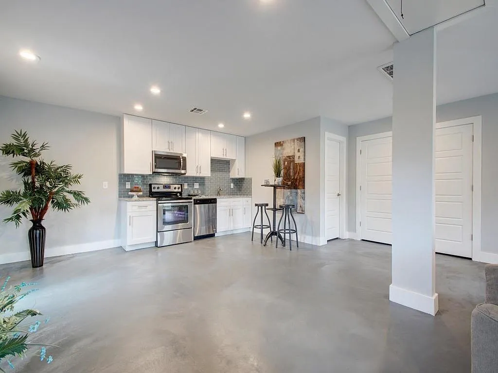 1 bed, 750 sqft, $1,575 — Photo 1