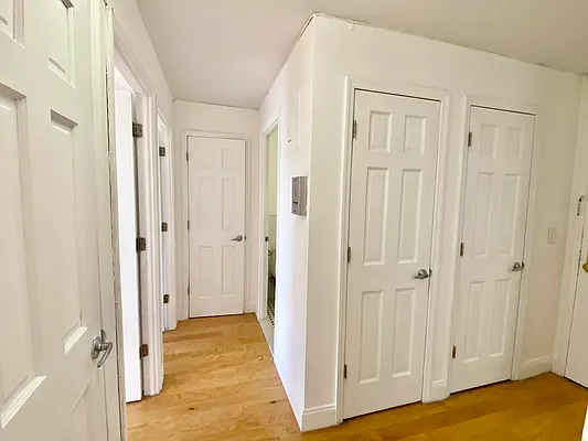Rented by Bruma Realty LLC | media 8