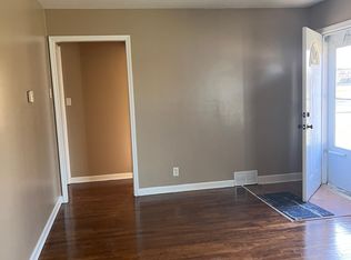 1120 Plum St, Aurora, IL 60506