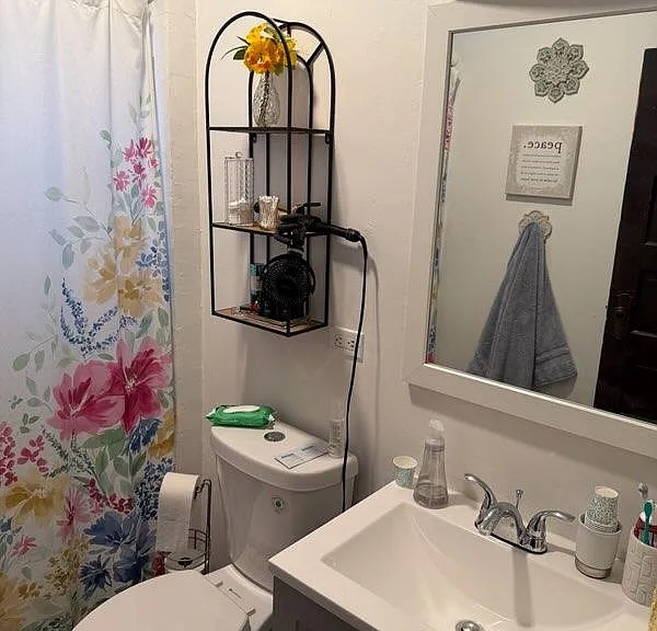 4 Pleasant St #2 — Photo 9