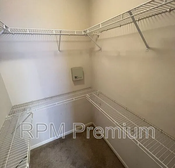 5557 Arialo Dr — Photo 19