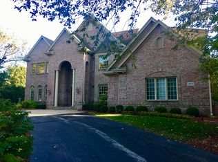 19175 Edmonton Dr, Brookfield, WI 53045