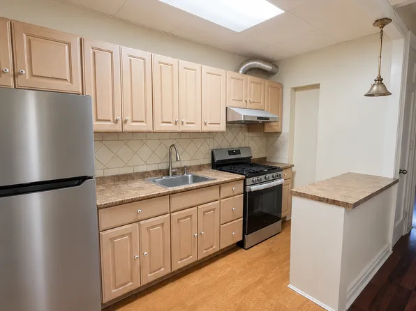 5338 65th Pl, Flushing, NY 11378