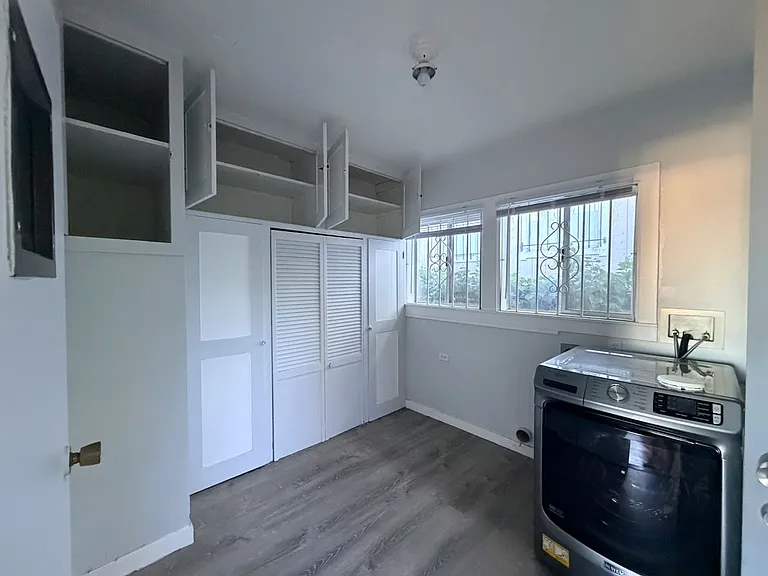 2856 Georgia St — Photo 12