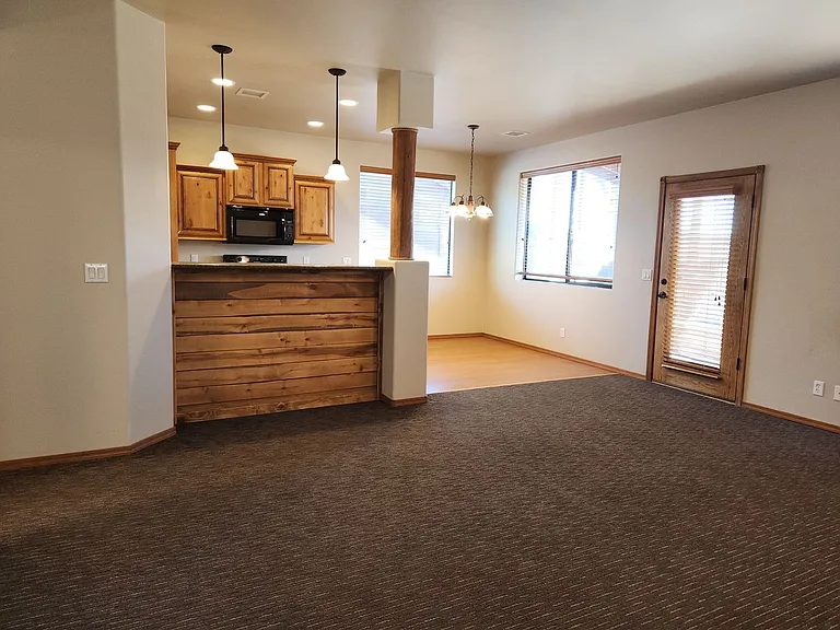 200 E Malibu Dr #C5 — Photo 2