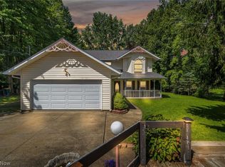 2682 Dock Rd, Madison, OH 44057