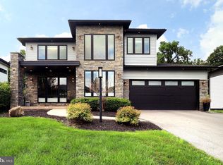 233 Derek Dr, Boalsburg, PA 16827