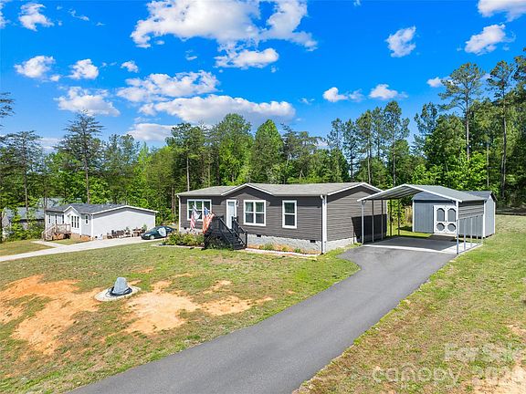 3rd image of 171 Brook Creek Dr