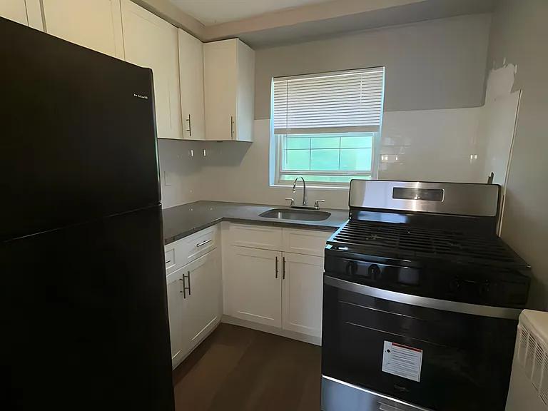135-C2 S Marshall St #C2 — Photo 2