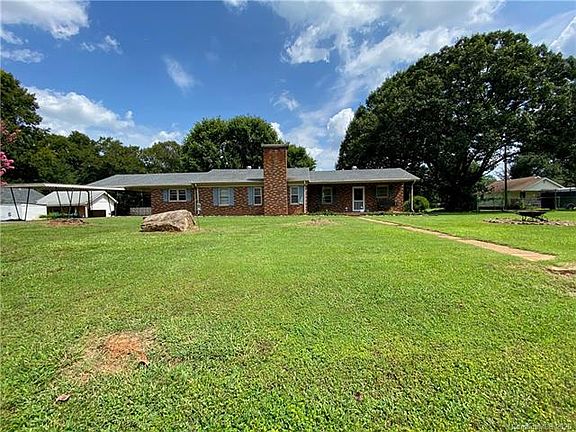 2nd image of 102 Stewart Dr