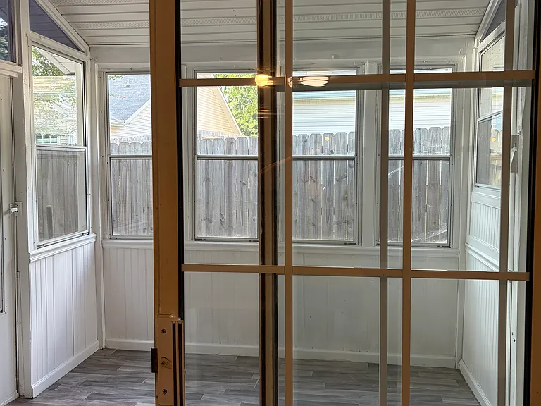211 Park Pl — Photo 28