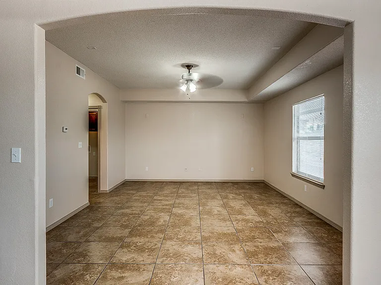 7101 Falling Leaf Cir — Photo 13