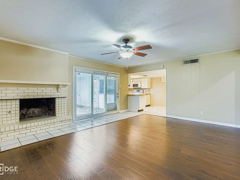 11026 McCree Rd — Photo 16