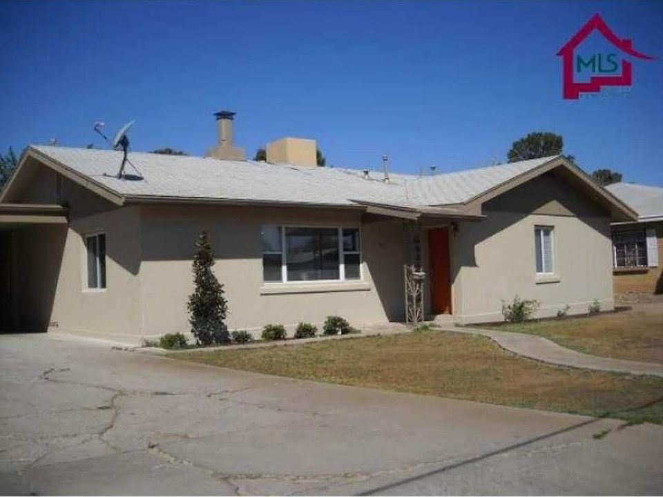 1st image of 1905 N Alameda Blvd