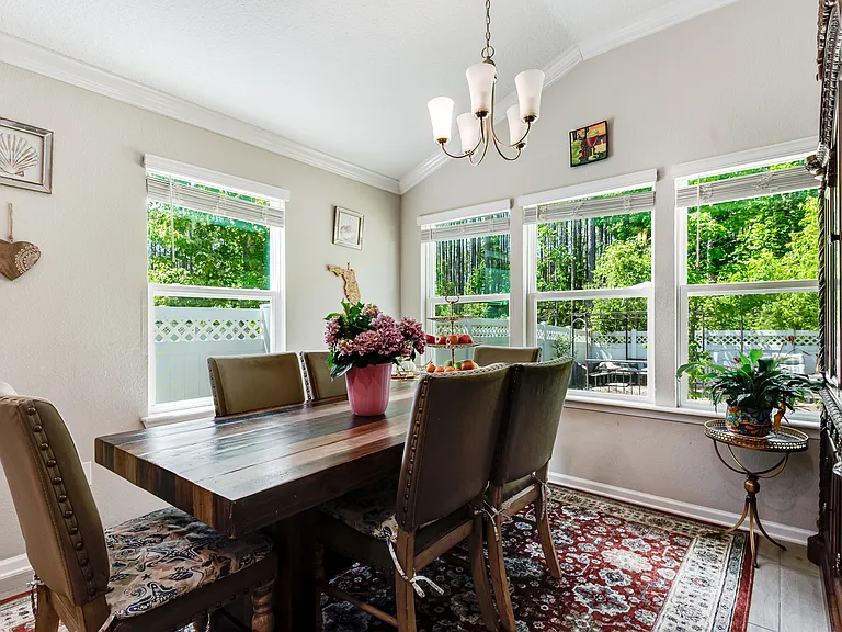 31 Glasgow Dr — Photo 15