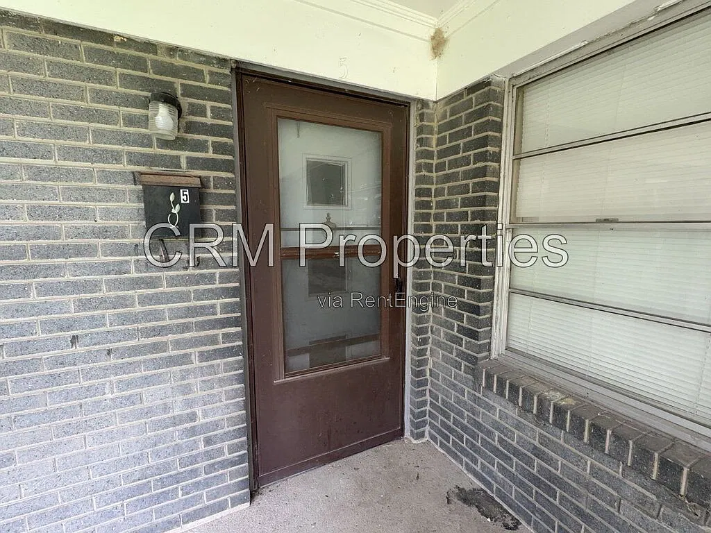 Studio, 1.0 bath, 500 sqft, $750 — Photo 3