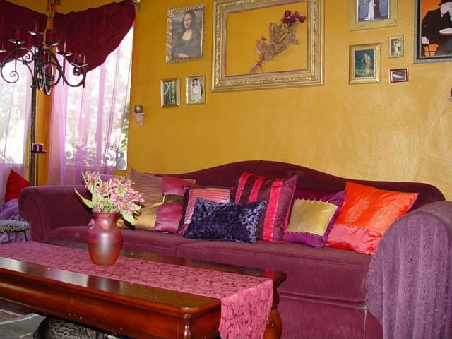 Living Room of rear unit