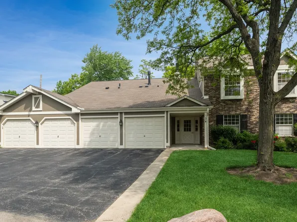 34 Waterbury Ln Unit M1, Schaumburg, IL 60193