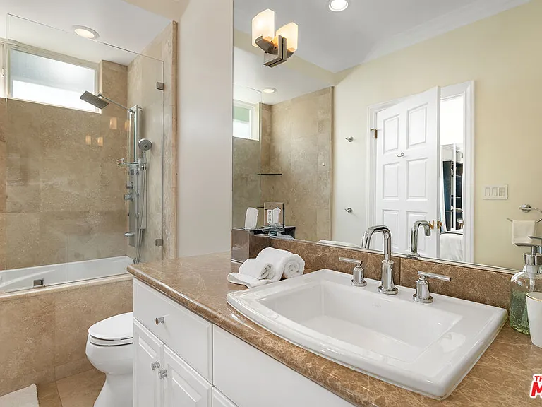 7834 Electra Dr — Photo 35