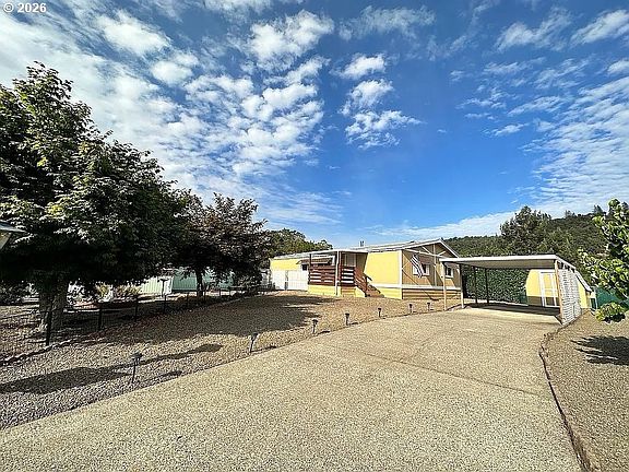 2nd image of 1014 Shadow Ranch Ln