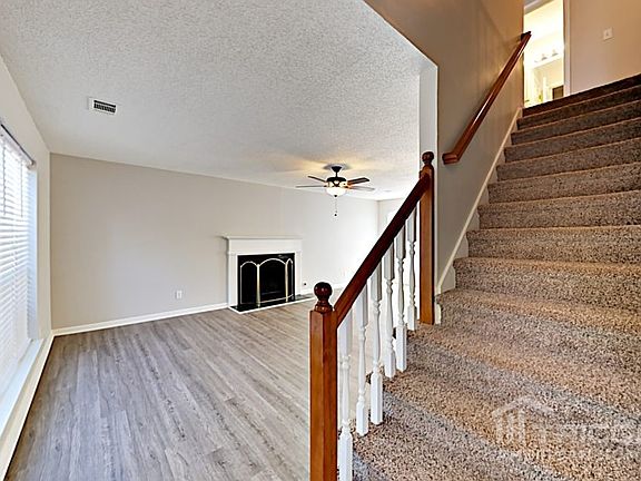 3rd image of 910 Mill Station Dr