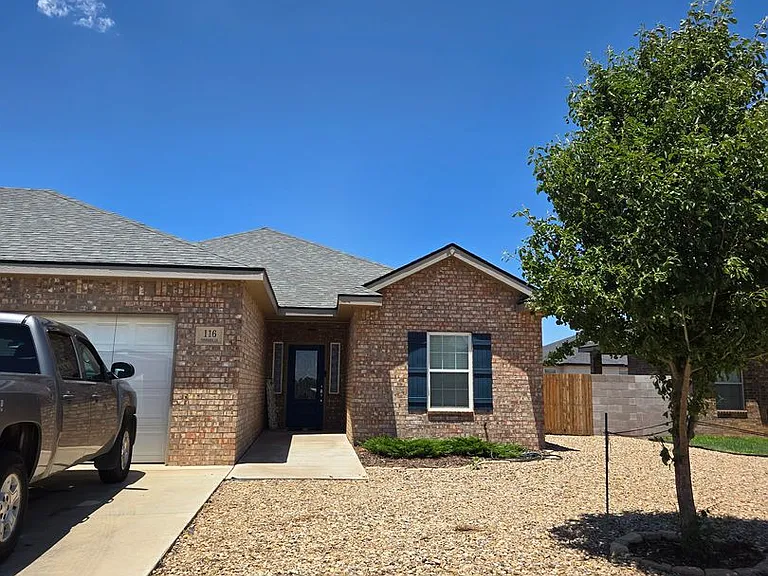 116 Nonpareil Ln — Photo 1