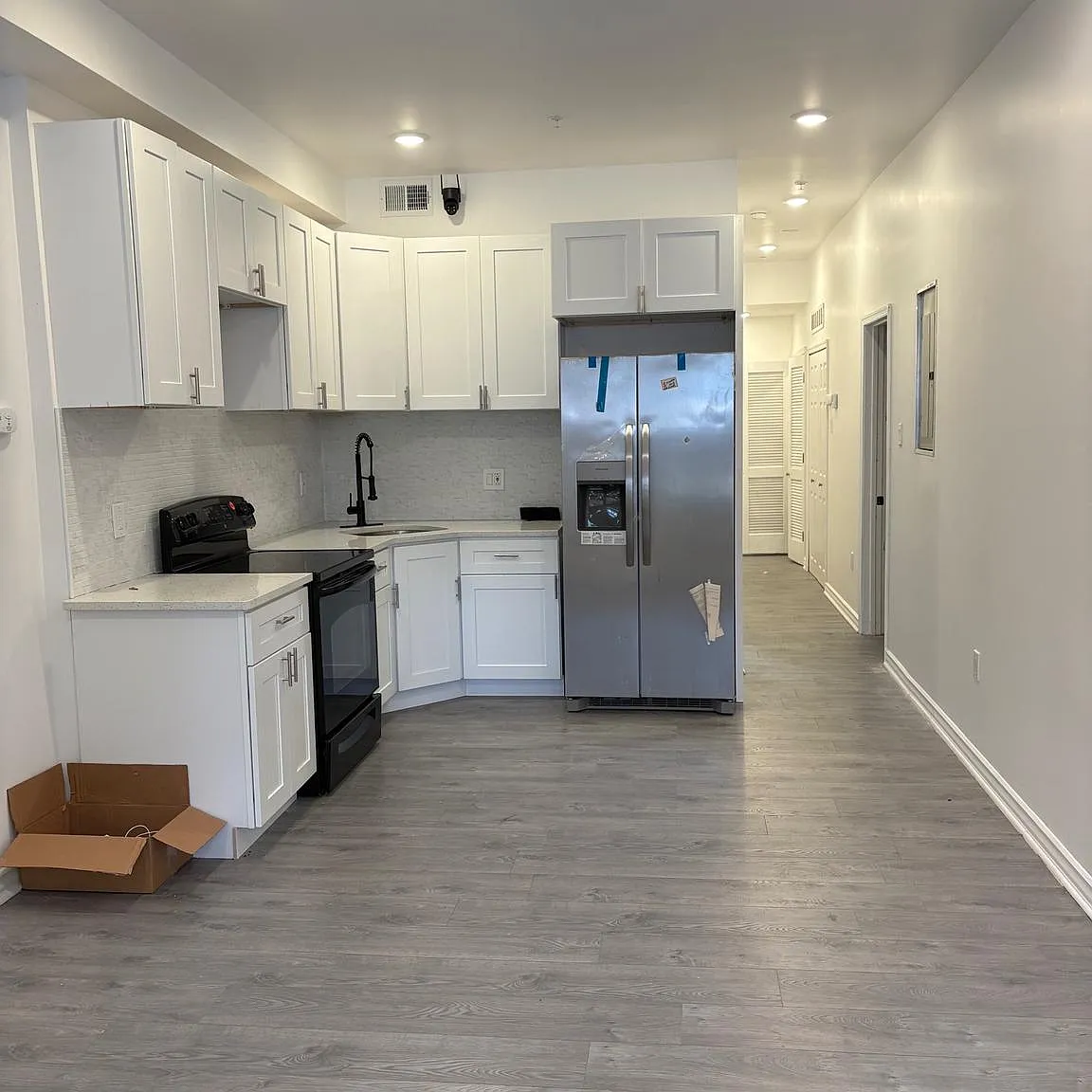 2 bed, 2456 sqft, $1,470 — Photo 1