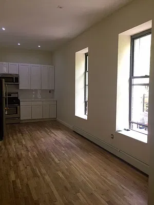 Rented by Mann Maurice A | media 1