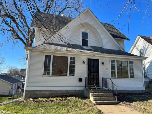 219 S Main St, Denison, IA 51442